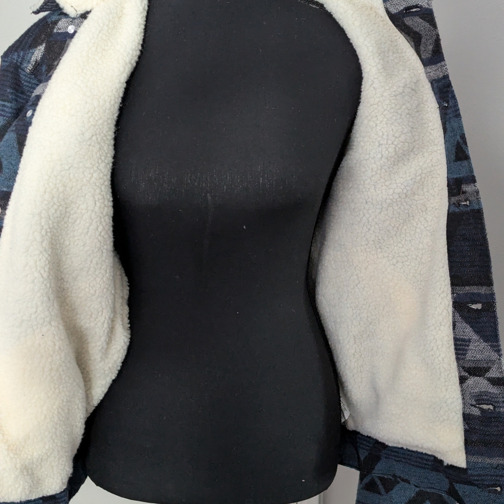 Wrangler Blue Geometric Jacket with Sherpa Collar - Picture 4 of 6